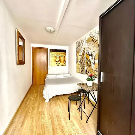 Guest house Private In City Center *