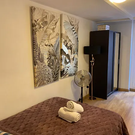 Joy In The Center Гостевой дом Барселона